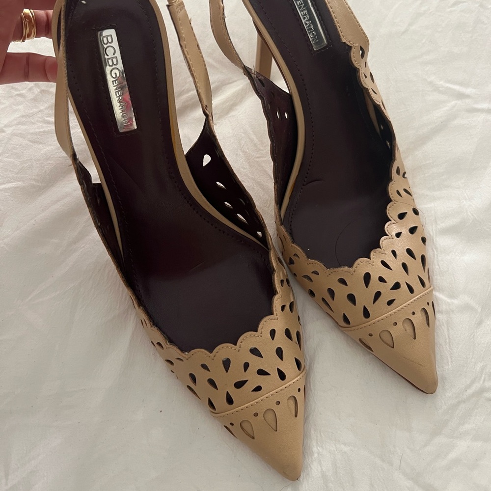 Bcbg pumps